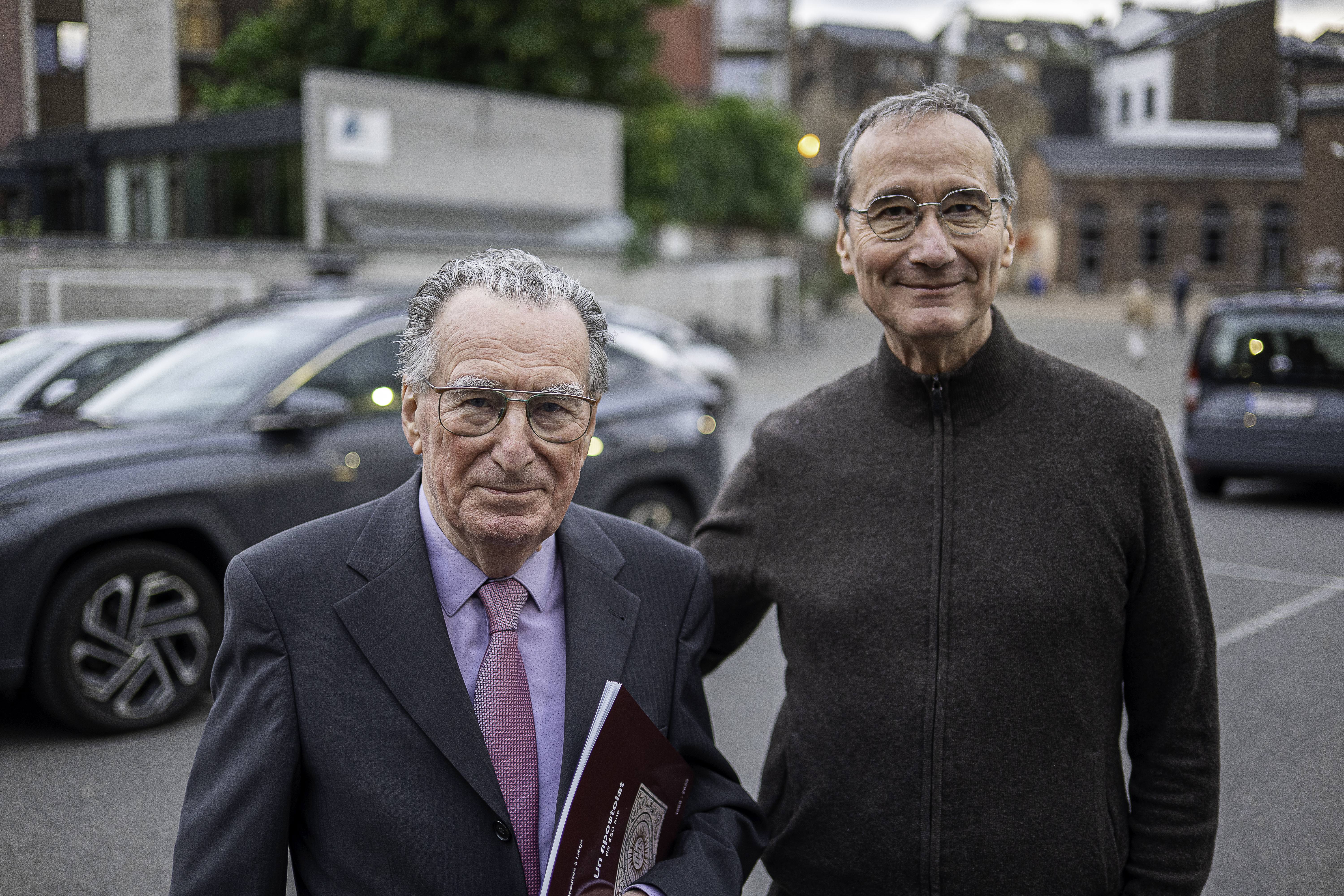 Le père André Moreau sj et le père Thierry Lamboley sj